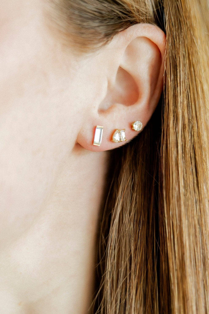 LINNY CO | Screwback Stud Earrings - Amber