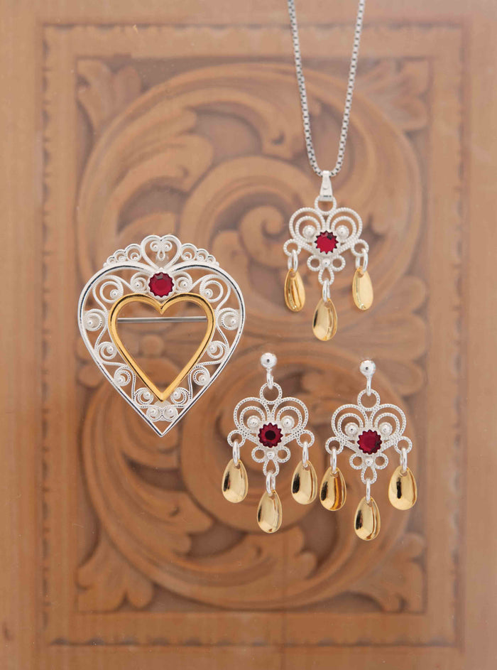 Sylvsmidja Necklace Heart with Red Stones Solje