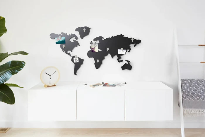 Umbra Mappit Wall