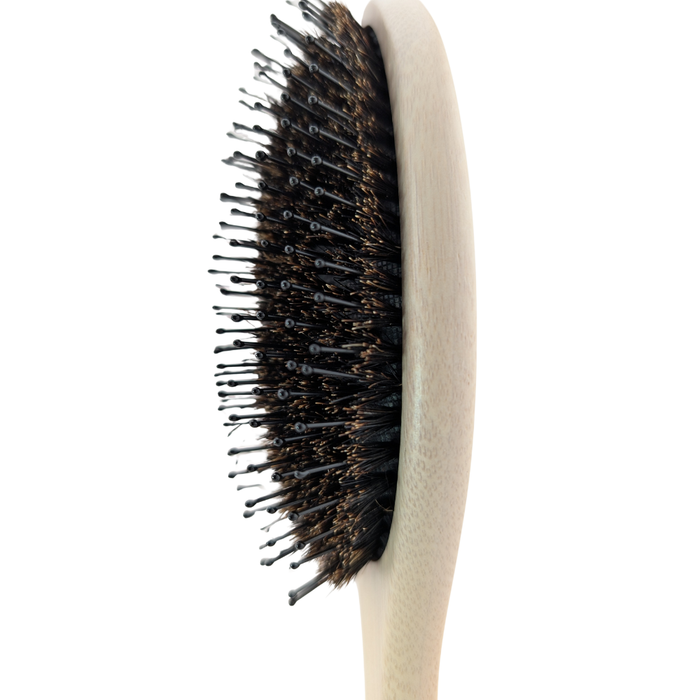 VOLO Beauty | Frizz Out Hairbrush